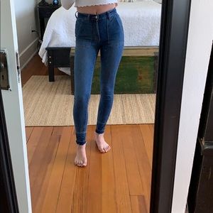 Super cute garage skinny jeans